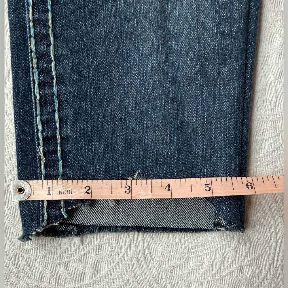 True Religion Joey Super T Low Rise Jeans Rainbow Stitch Denim Jeweled Size 26 - Picture 6 of 13